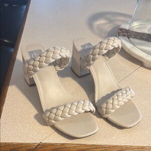 DKNY Women's Beige Braided Strap Heeled Sandals